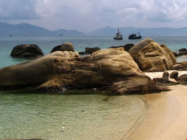 [-]Vụ[-]biển[-]Hòn[-]Cau:[-]"Không[-]đánh[-]đổi[-]môi[-]trường[-]lấy[-]kinh[-]tế"